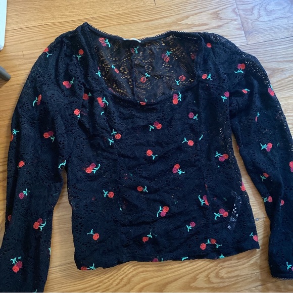 Free people lace cherry blouse S - Picture 2 of 3